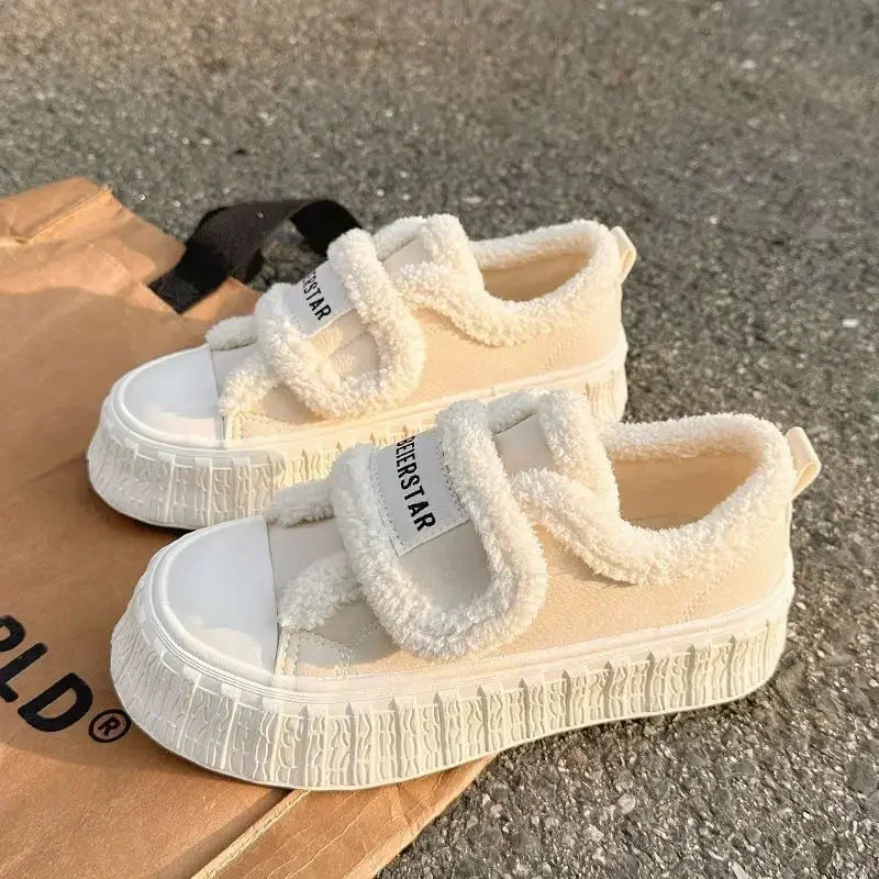 Winter Women Breathable Warm Sneakers White Wool Shoes Thick Heel Plaid Sneakers Casual Running