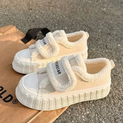 Winter Women Breathable Warm Sneakers White Wool Shoes Thick Heel Plaid Sneakers Casual Running